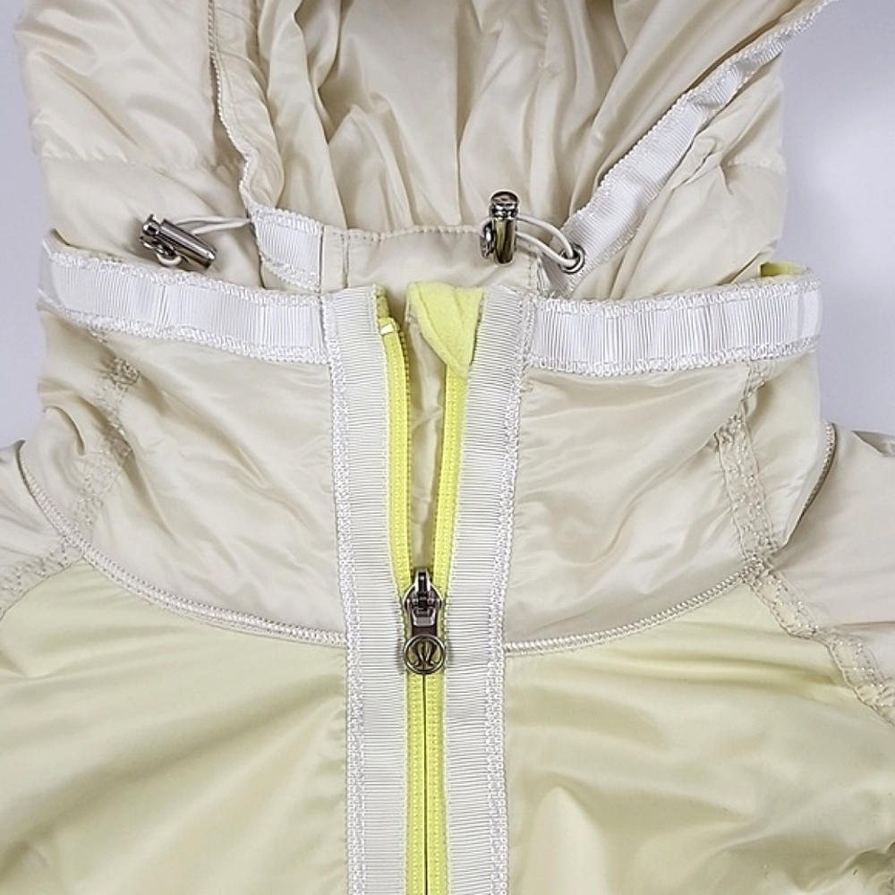 Lululemon Run Bundle Up Down Jacket Hooded Clarity Yellow Polar Cream Size 6 - Picture 7 of 16